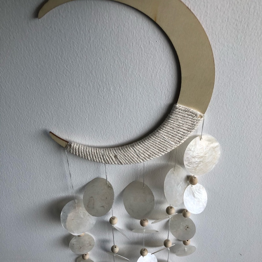 Moon Shell Wind Chimes Wall Hanging Decor - Picture 4 of 5